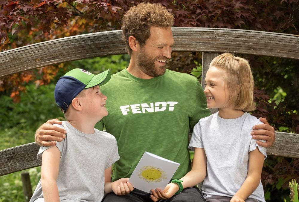 Couverture catalogue produits dérivés Fendt