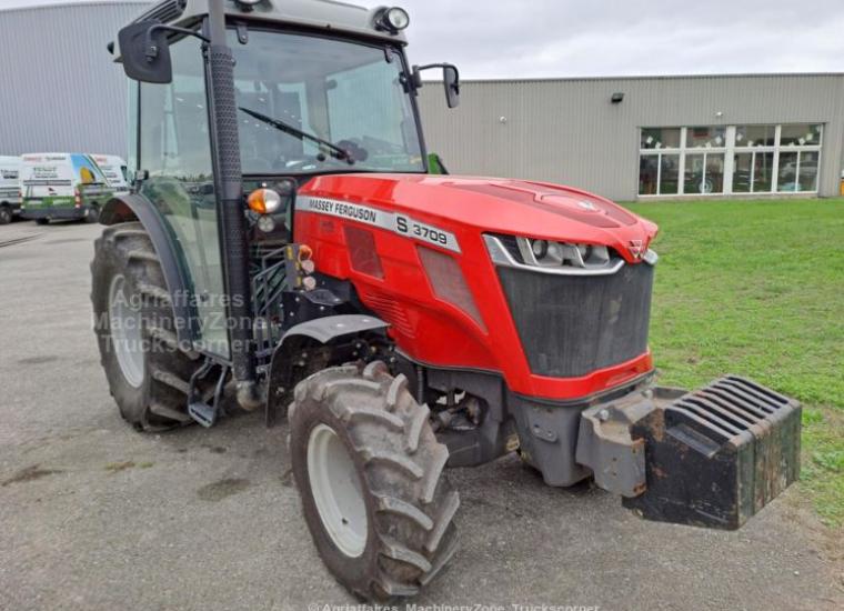 Tracteur MF rouge 3709S