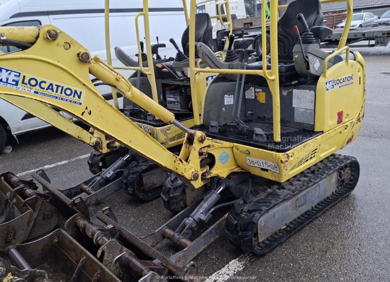 Mini pelle takeuchi TB216